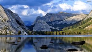 Peaceful sunset over the Rocky Mountains landscape wallpaper