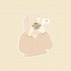 PFP Aesthetic Muslim Girl With Camera pfp aesthetic wallpaper