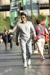 Puneeth Rajkumar Chill Walking puneeth rajkumar wallpaper