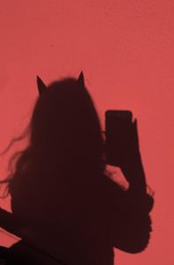 Red Silhouette Aesthetic Girl aesthetic girl wallpaper