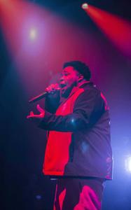 Rod Wave performing on stage rod wave wallpaper