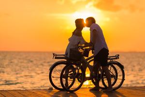 Romantic Love Bicycles Under Sunset romantic love wallpaper