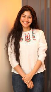 Sai Pallavi Simple Style sai pallavi wallpaper