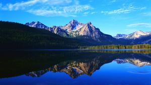 Salmon-Challis Lake Laptop laptop wallpaper