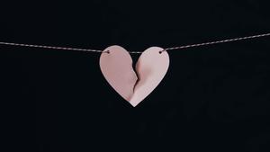 Shattered Heart in the Darkness broken heart black wallpaper