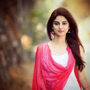 She radiates unstoppable beauty and strength. girl wallpaper