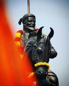 Shivaji Maharaj Statue With Garlands HD shivaji maharaj hd wallpaper