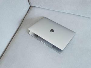 Silver MacBook Pro macbook pro wallpaper