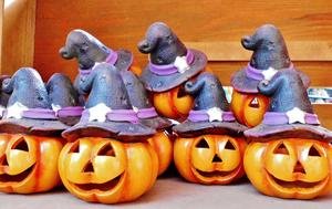 Smiling Pumpkins Figurines Halloween halloween wallpaper