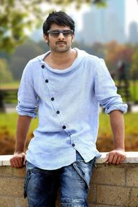 South Hero In Fashionable Clothes south hero wallpaper
