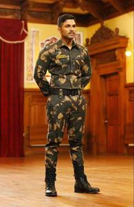 South Hero In Military Uniform south hero wallpaper