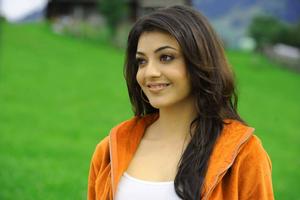 South Heroine Kajal Aggarwal Very Casual south heroine wallpaper