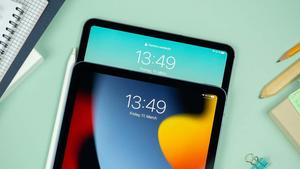 Spectacular Vivid Galaxy Display on OLED Screen oled wallpaper