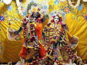 Statues Of Krishna And Radha In ISKCON Temple iskcon wallpaper