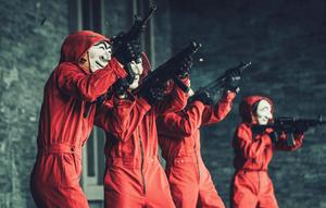 Stay Focused to Achieve Your Heist Goals money heist wallpaper