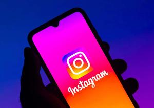 Stay wide awake and never miss a moment! instagram wallpaper