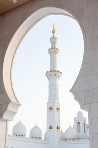 Sublime White Mosque in Radiant 8K Resolution 8k phone wallpaper