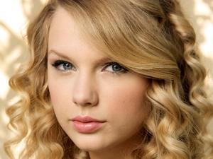 Taylor Swift looking beautiful and strong taylor swift wallpaper
