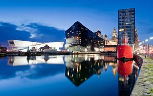 The iconic Liver Building in Liverpool liverpool wallpaper