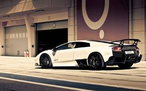 The sleek, powerful Lamborghini Murcielago SV lamborghini wallpaper