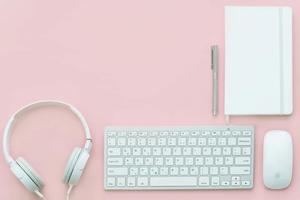 This sophisticated pink laptop is the perfect device for your everyday needs! pink laptop wallpaper