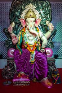 Throne Ganesh Mobile ganesh mobile wallpaper