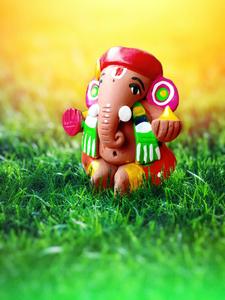Tiny Clay Ganesh Mobile ganesh mobile wallpaper