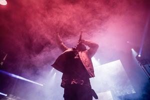 Travis Scott takes the stage in his signature style travis scott wallpaper