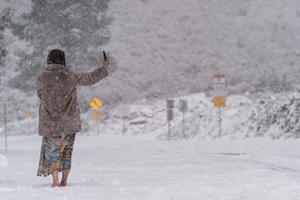 Woman Winter Snow Picture winter wallpaper
