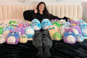 Woman With Squismallows Toys Collection squishmallows wallpaper