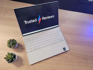 Working Anywhere with Laptop laptop wallpaper