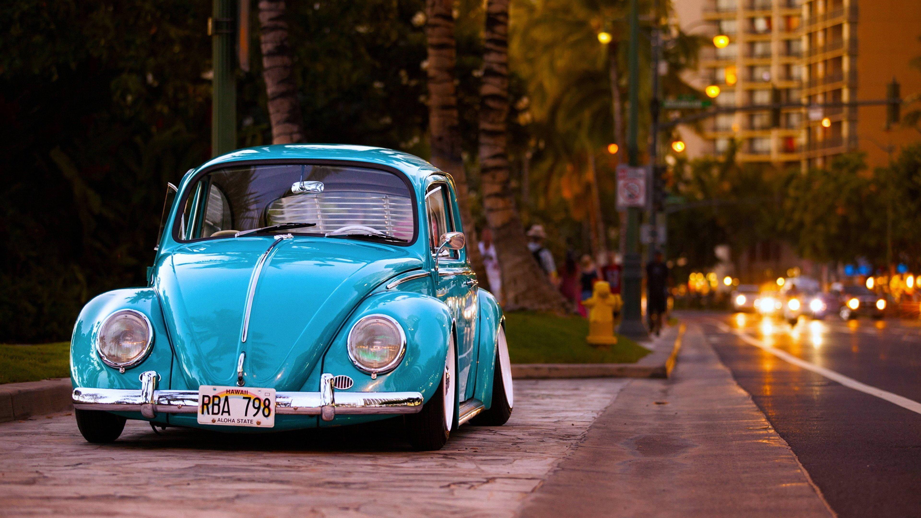 4K Blue Vintage Car On The Side Of The Road — 3840x2160 wallpaper