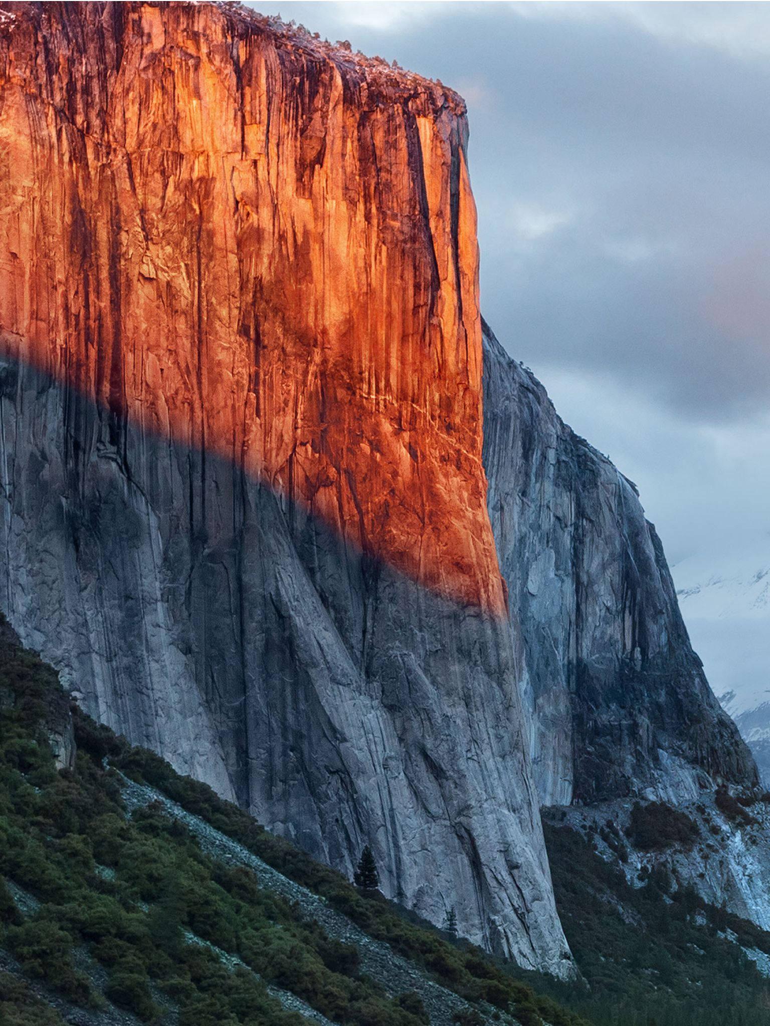 A breathtaking view of Yosemite Mountain viewed from an iPad. — 1536x2048 wallpaper