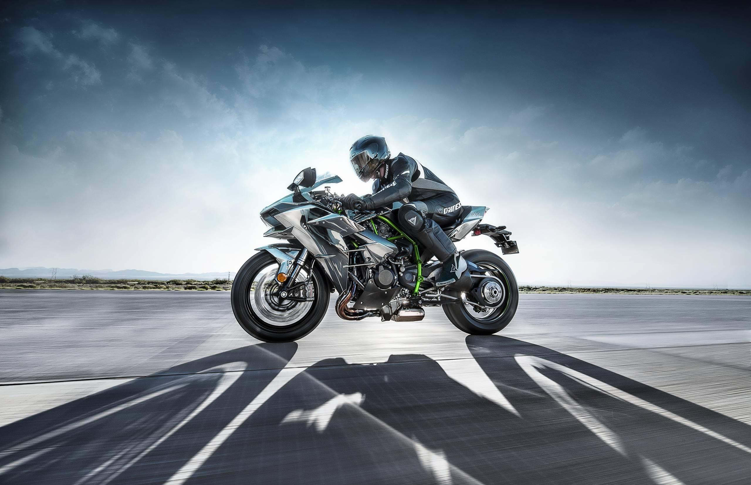 A high-powered Kawasaki H2R in its full glory — 2560x1652 wallpaper