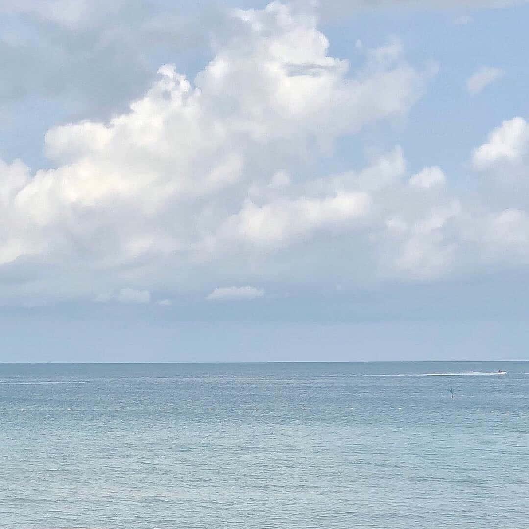 A modern day ode to the beauty and serenity of blue — 1080x1080 wallpaper