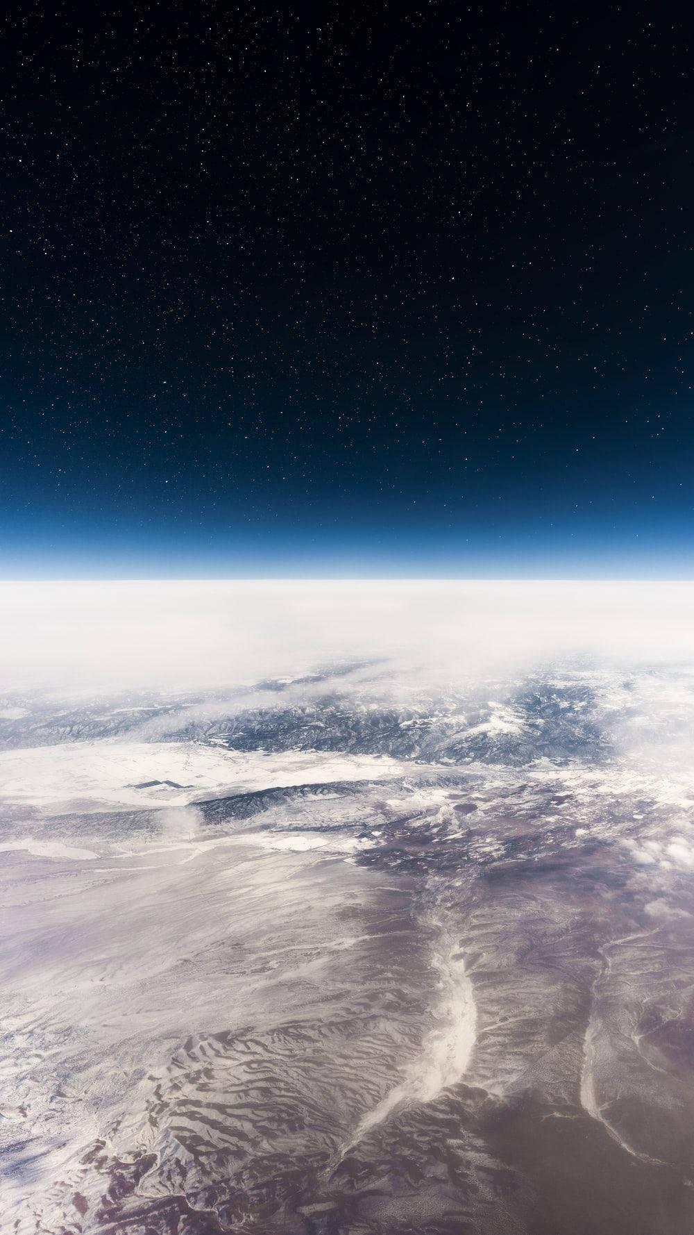 A snow-covered landscape in Antarctica — 1000x1778 wallpaper