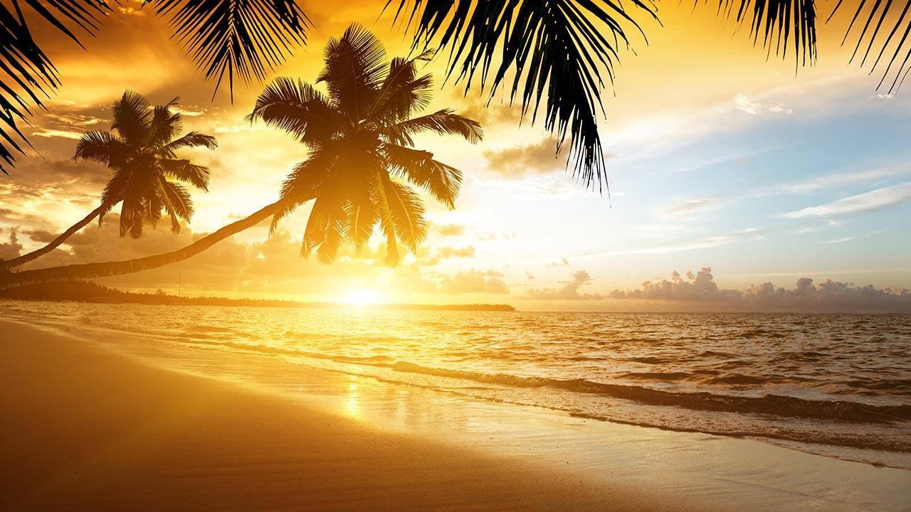 A stunning sunset over the beach — 1280x720 wallpaper