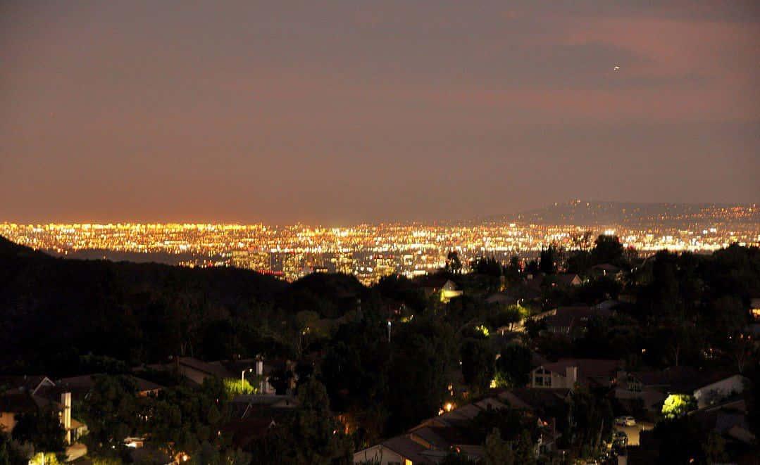 Aerial View Dark Aesthetic City Picture — 1079x661 wallpaper