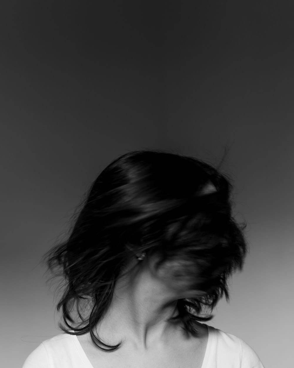 Aesthetic Girl Black And White PFP — 1000x1250 wallpaper