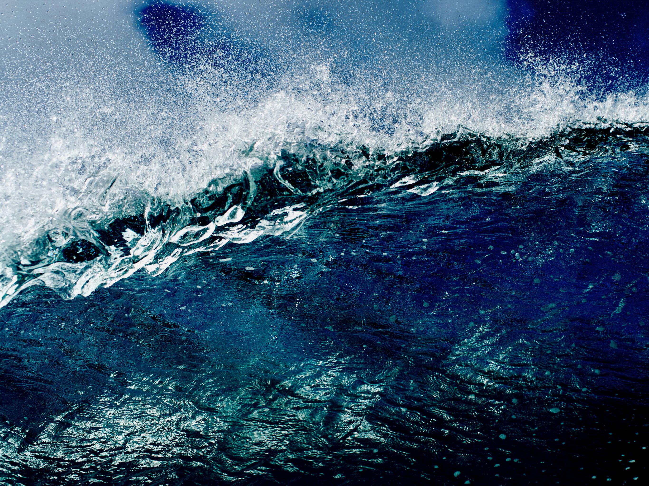 Aesthetic Ipad Raging Waves — 2732x2048 wallpaper