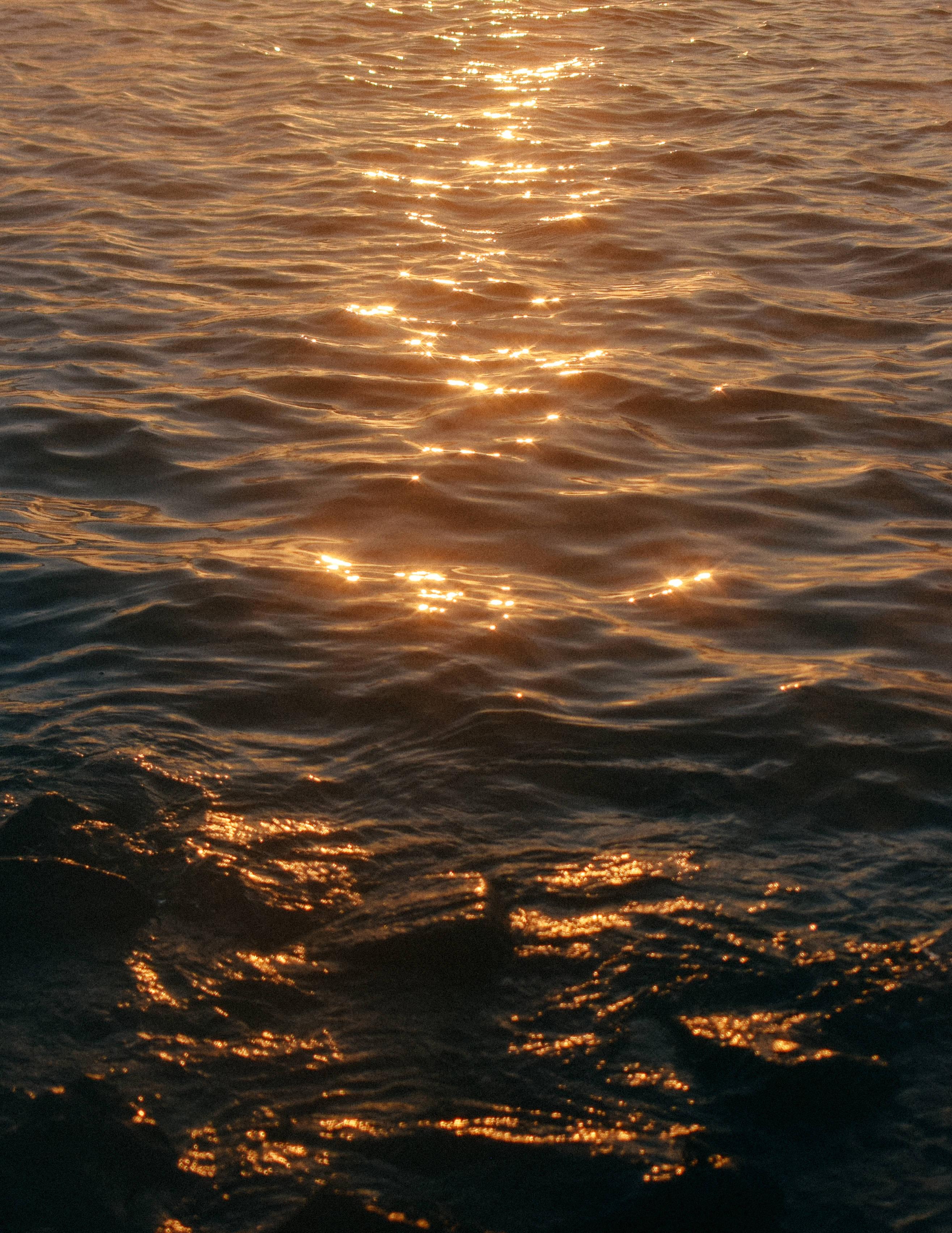 Aesthetic Sea Waves — 2631x3405 wallpaper