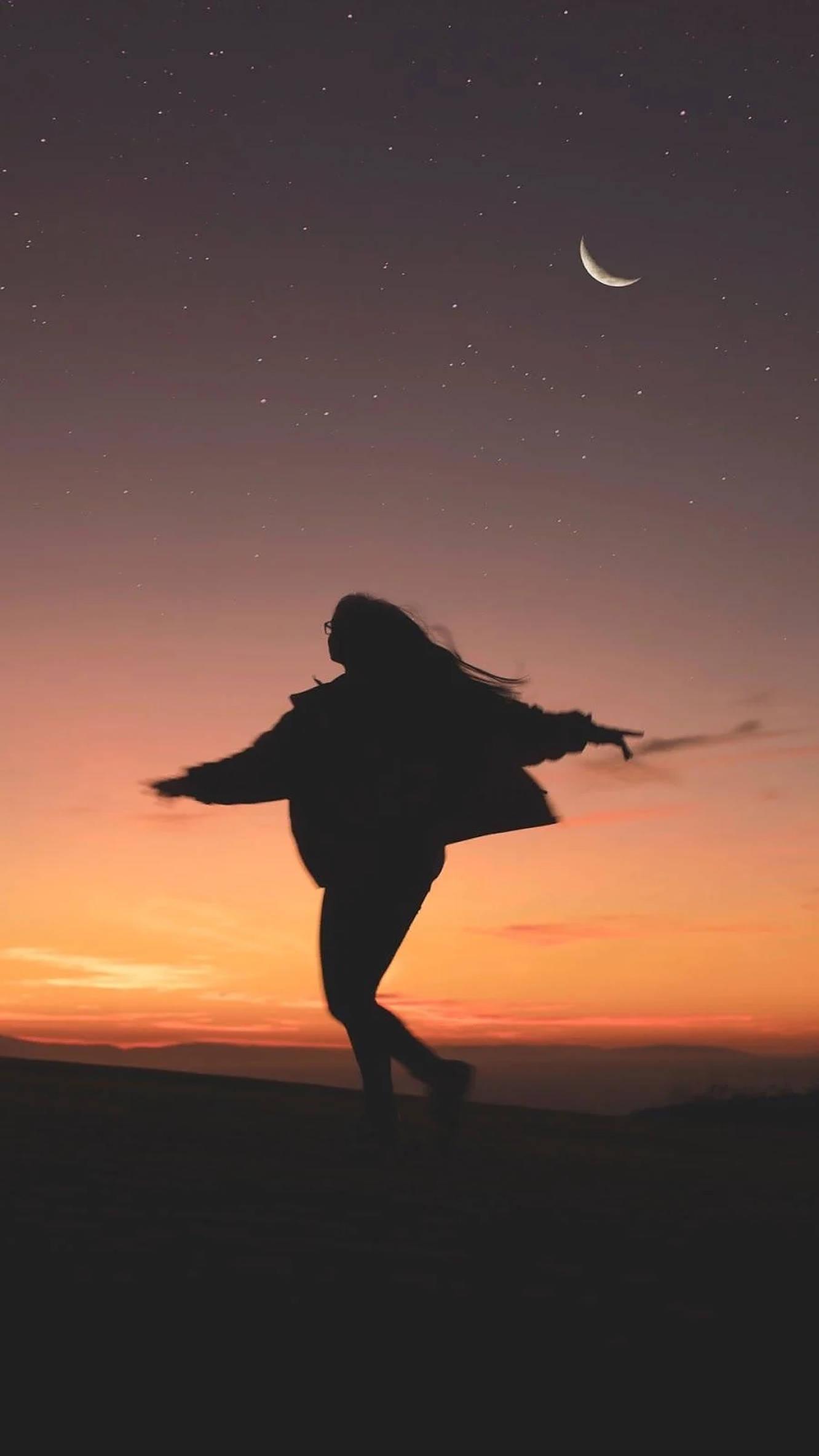 Aesthetic Silhouette Girl — 1332x2368 wallpaper
