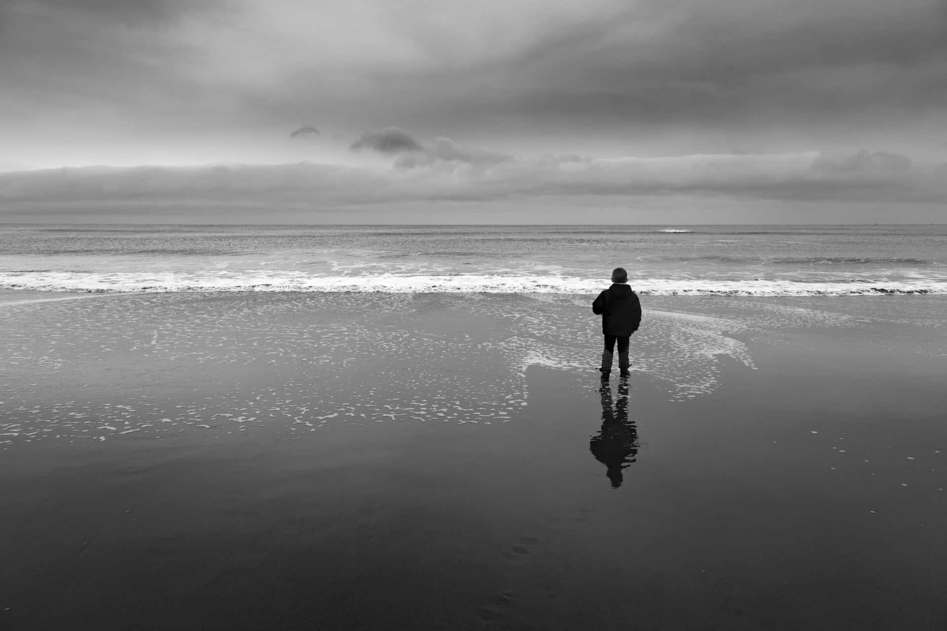 Alone Boy Black And White Picture — 1920x1280 wallpaper