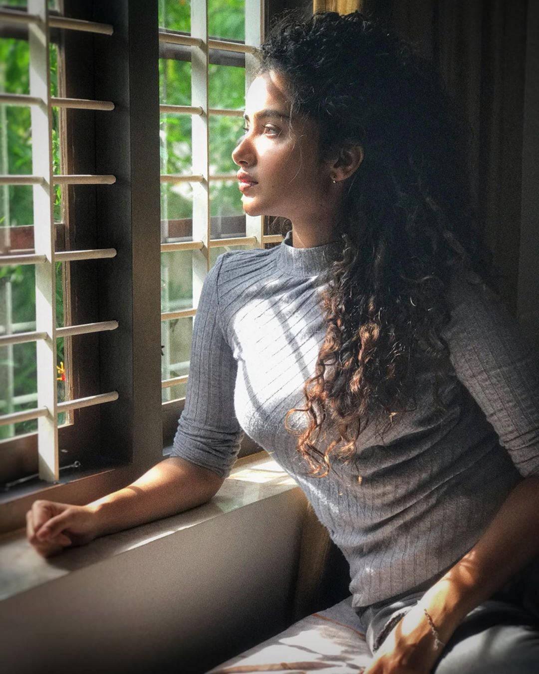 Anupama Parameswara Sun-Kissed — 1080x1350 wallpaper