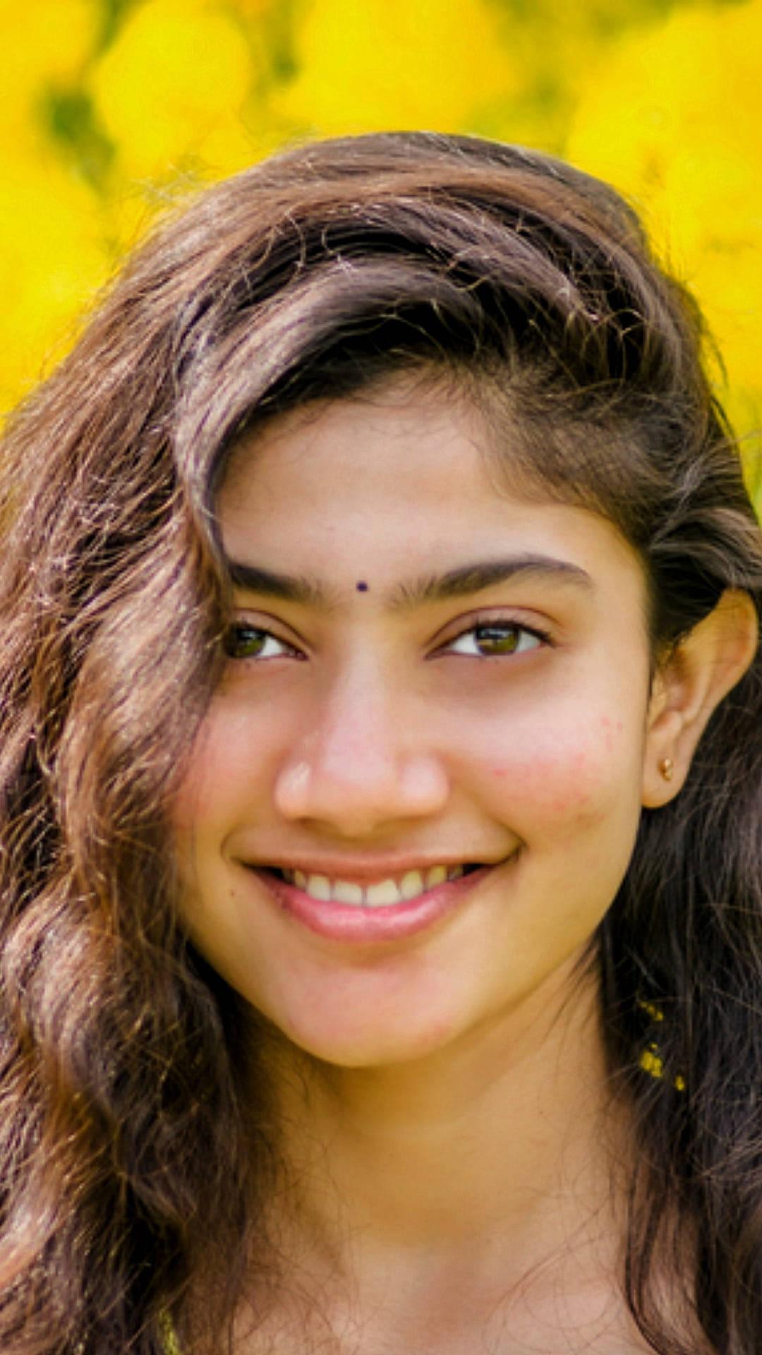 Astonishing Sai Pallavi flaunting a mesmerizing look — 1080x1920 wallpaper