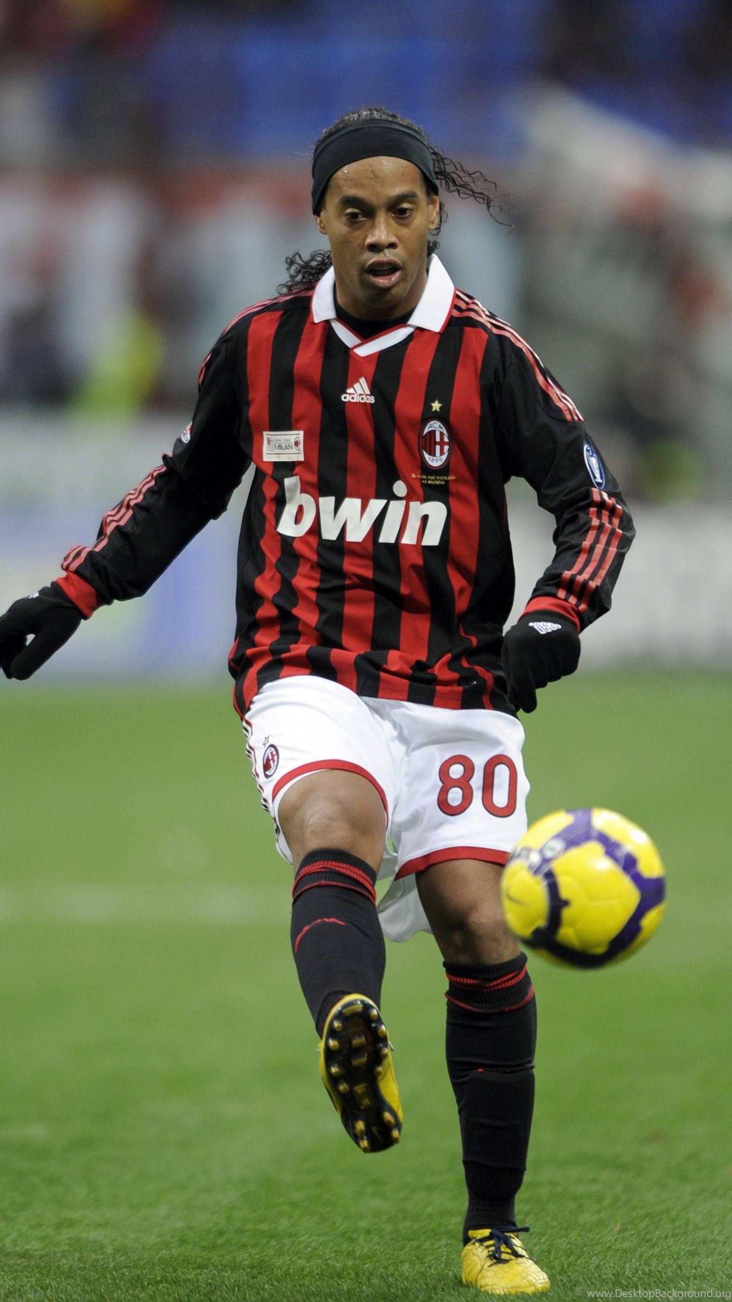 Attacking Midfielder Ronaldinho — 1440x2560 wallpaper
