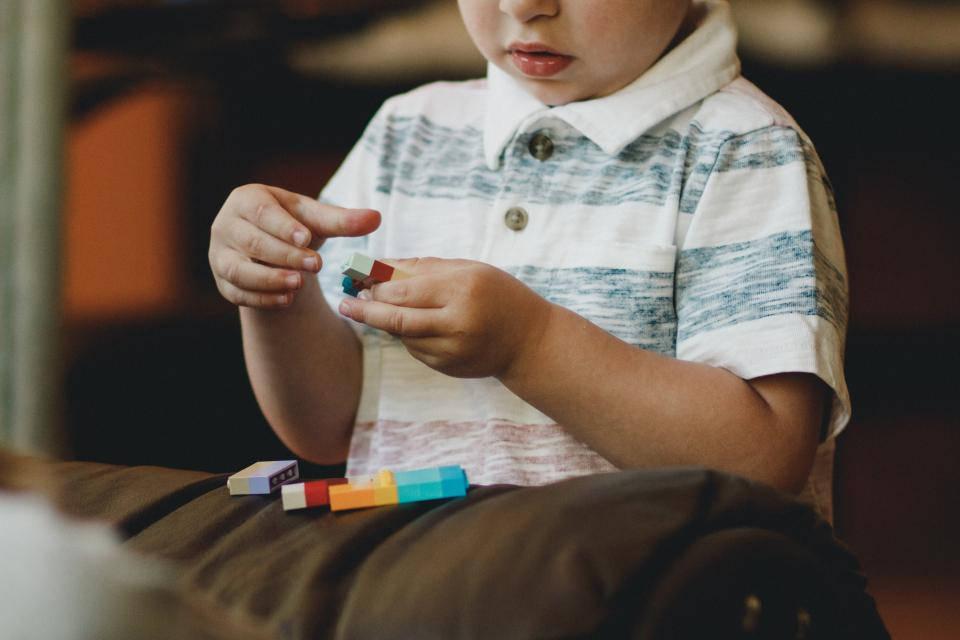 Baby Boy Playing With Lego — 960x640 wallpaper