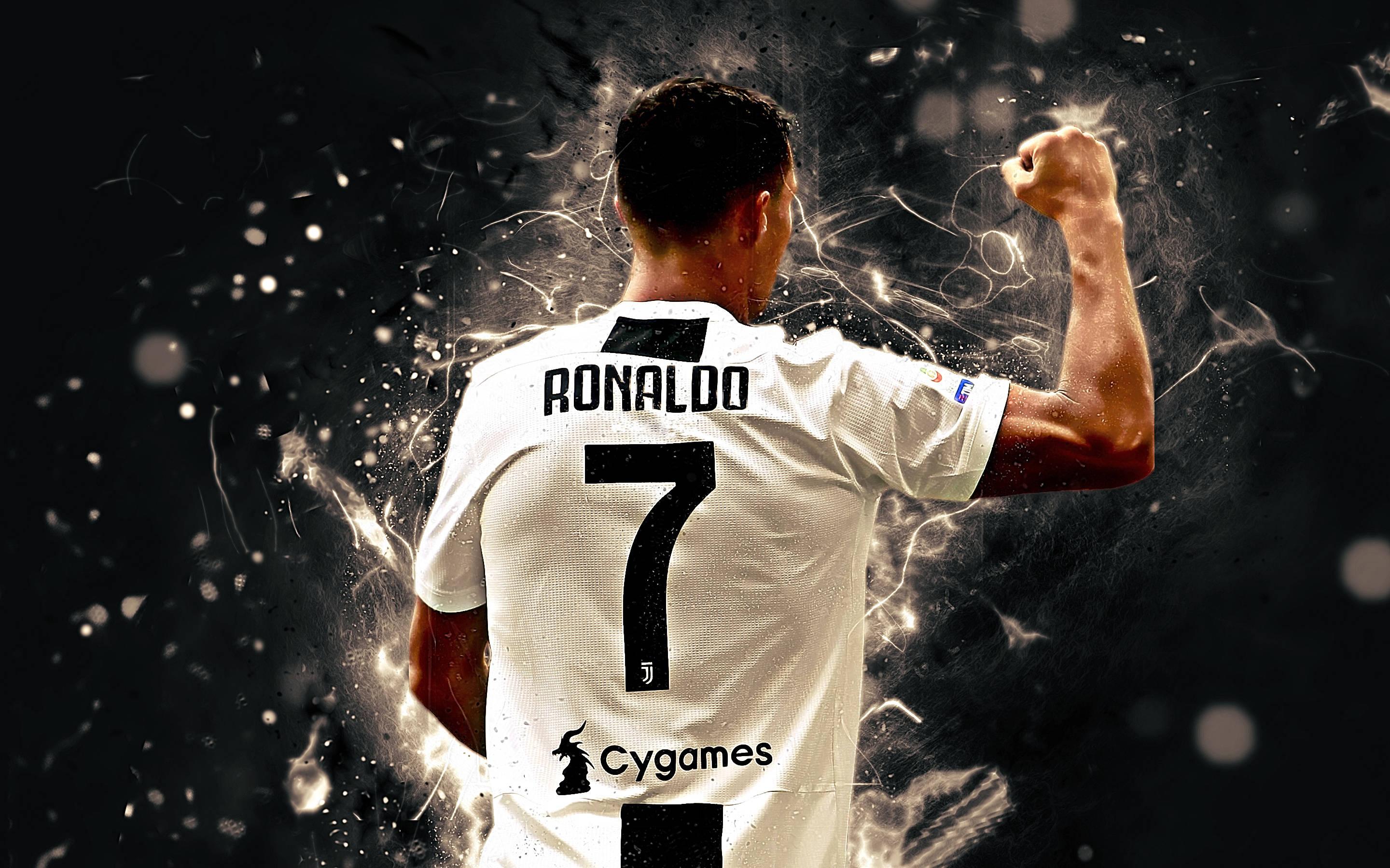 Back White Jeep Jersey Cristiano Ronaldo Hd 4k — 2880x1800 wallpaper