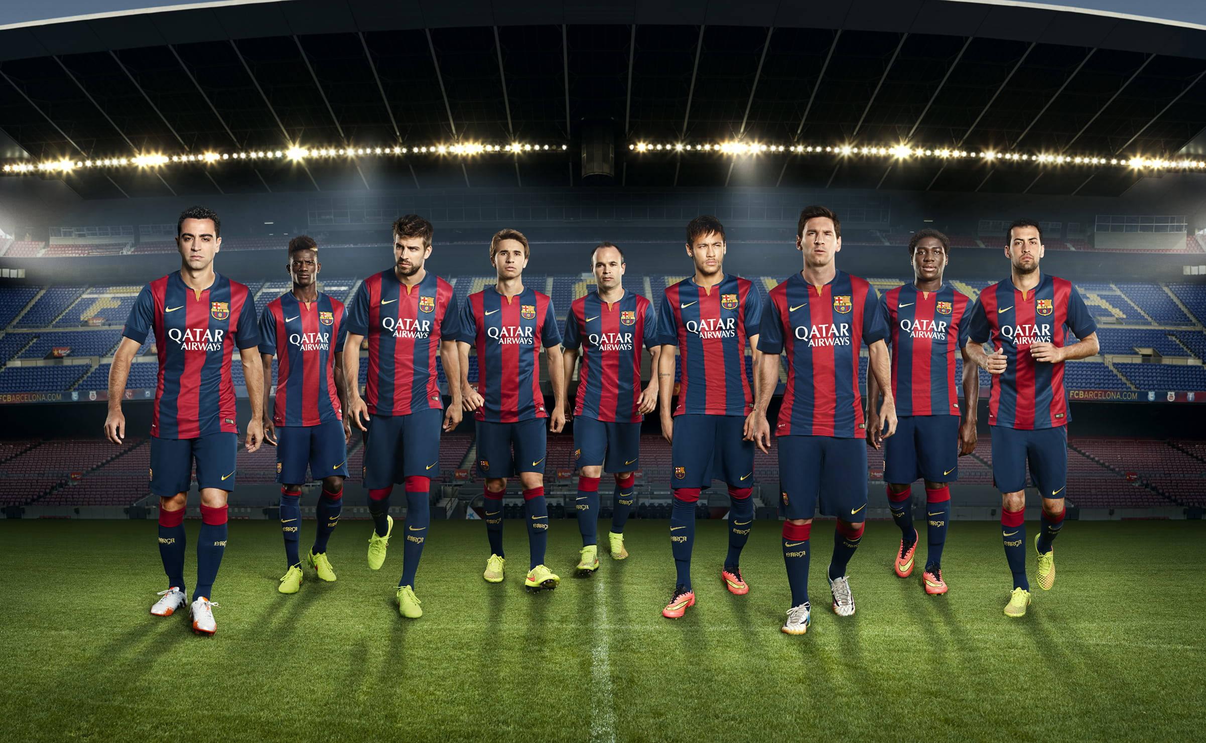 Barcelona FC Team On Field — 2403x1481 wallpaper