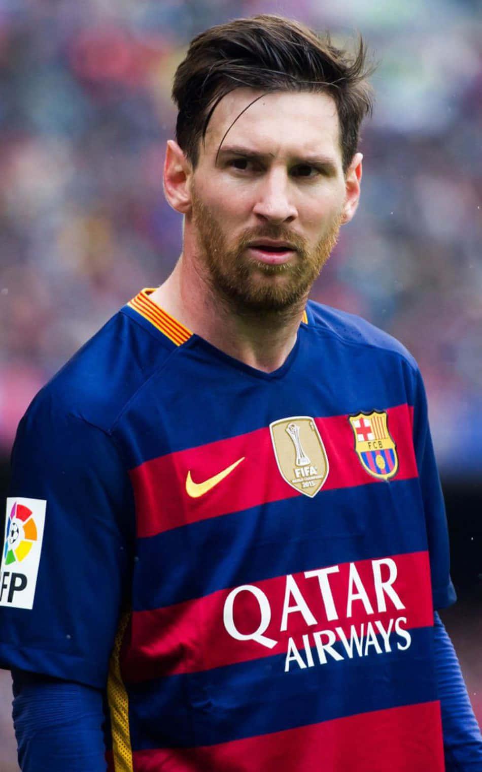 Be cool and stay ahead of the game like Messi — 950x1520 wallpaper
